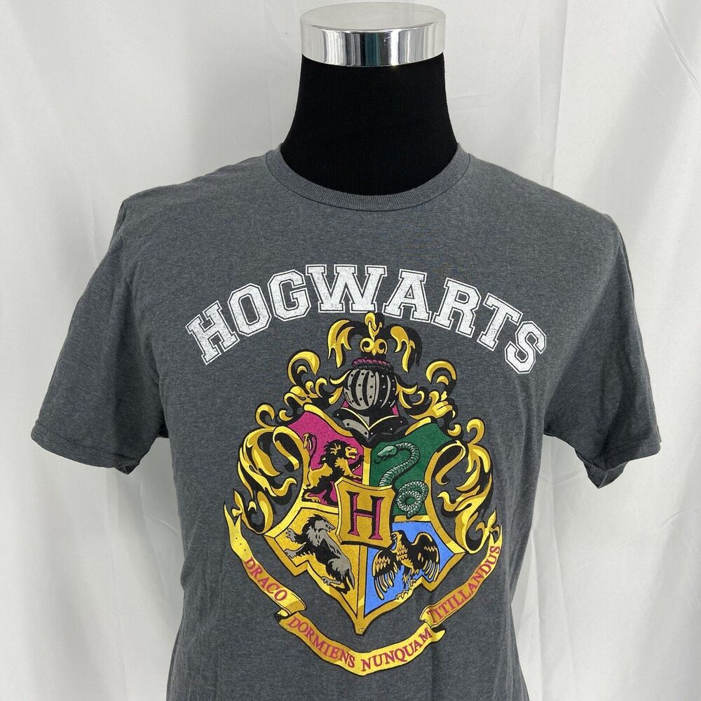 Harry Potter Hogwarts T-Shirt Mens Large Gray Harry Potter School Crest